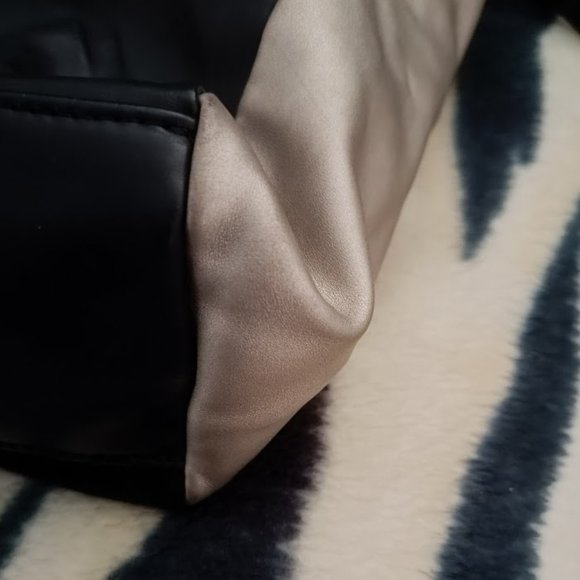 👜CÉLINE DION Vintage Black & Silver Shoulder Bag - Picture 4 of 16